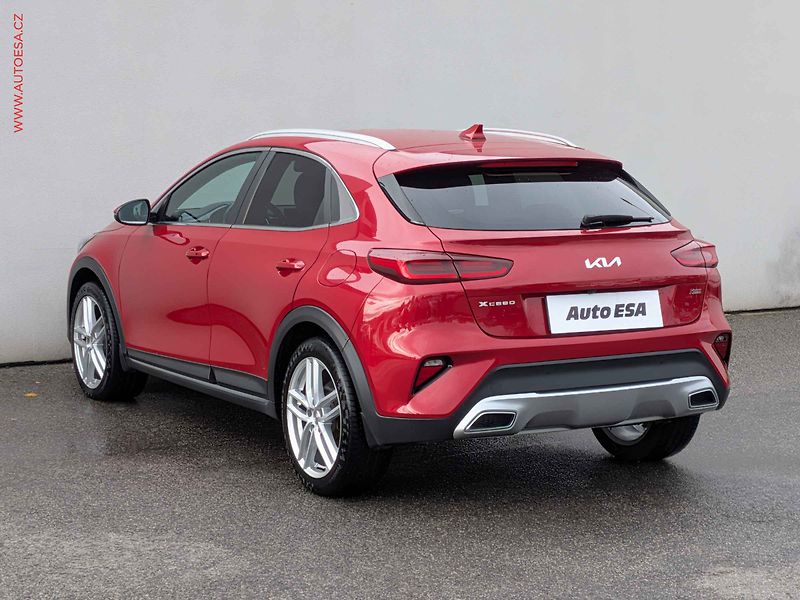 Kia XCeed (2022) 1.5 TGDi, ČR, Premium, navi - fotka 6 z 17