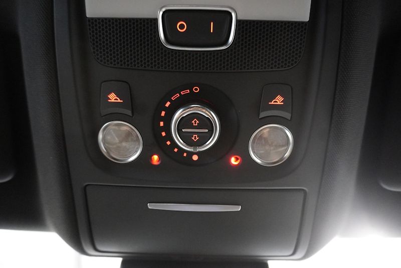 Audi Q5 3.0 TDI 190kW QUATTRO S-LINE - fotka 28 z 37
