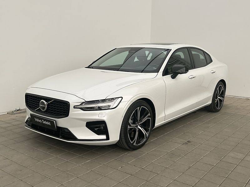 Volvo S60 2.0 B5 4x4 ULTIMATE - fotka 1 z 29