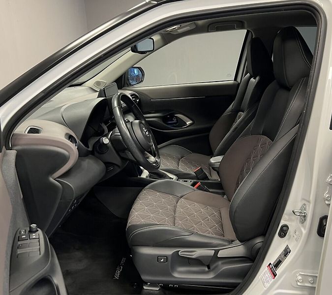 Toyota Yaris Cross EXECUTIVE - fotka 10 z 18