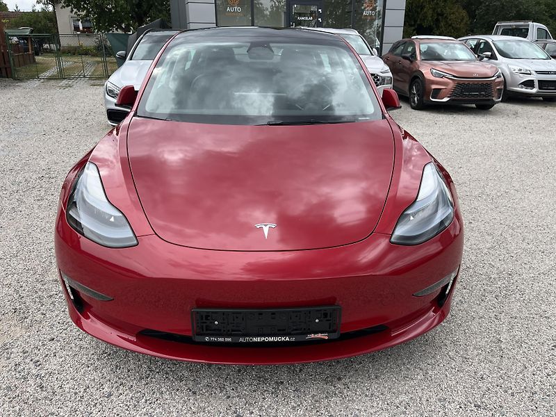 Tesla Model 3 (2023) Performance, 4x4, 460 k - fotka 2 z 13