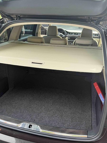 Škoda Superb (2015) Kombi pravidelně servisováno - fotka 8 z 12