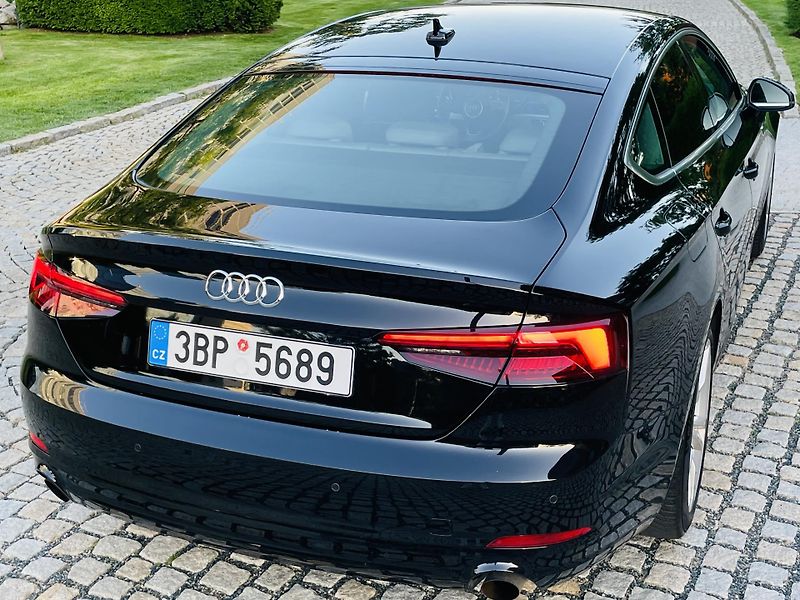 Audi A5 2.0i 140KW AUT KAMERY SERVISKA - fotka 13 z 56