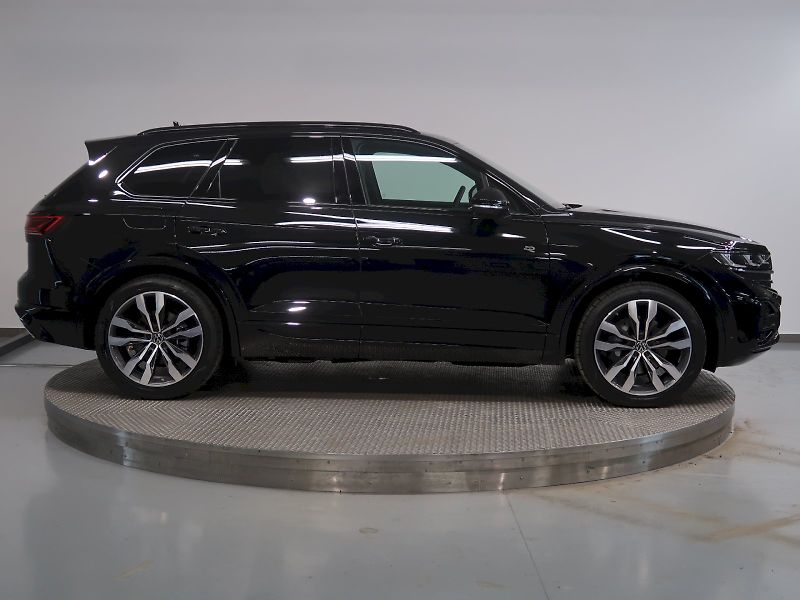 Volkswagen Touareg (2026) R-LINE V6 3,0TDI 170 KW 4MOTIO - fotka 8 z 42