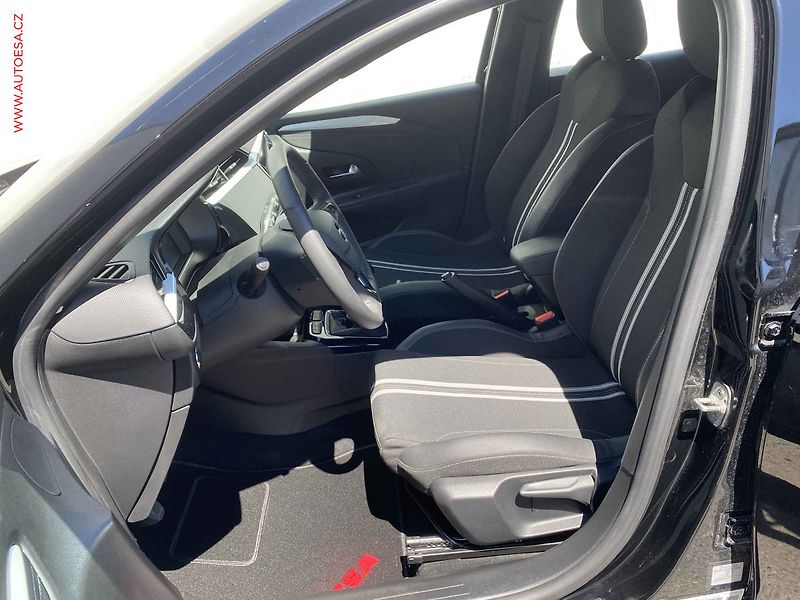 Opel Corsa (2025) 1.2 T, GS Line, LED, kamera - fotka 9 z 17