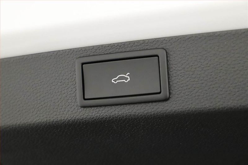 Škoda Karoq (2025) 2.0 TSI, SPORTLINE, AUTOMAT - fotka 14 z 21