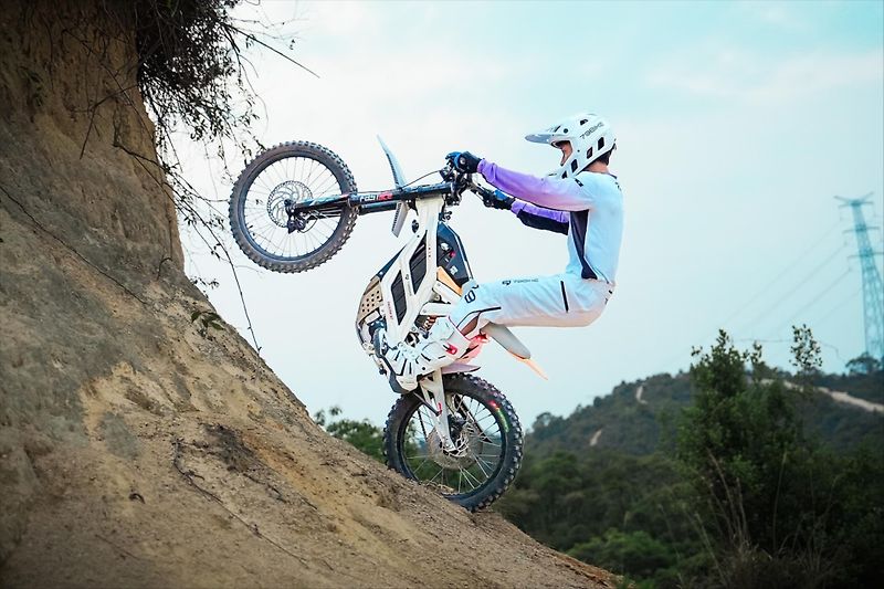 CFMOTO (2026) 79Bike Falcon GT  L1e 0,0 - fotka 2 z 3