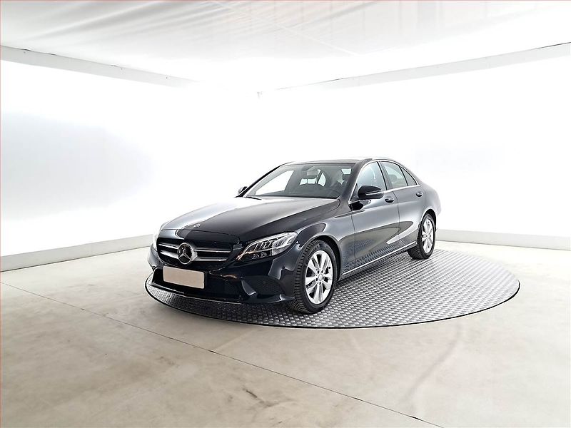 Mercedes-Benz Třídy C (2020) C 200 d - fotka 2 z 18