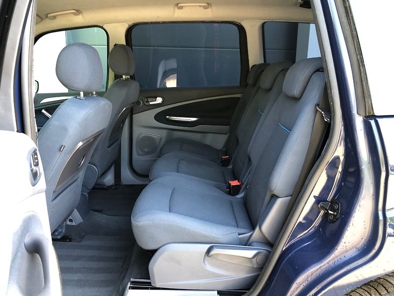 Ford Galaxy (2009) TREND 2.0 TDCi - fotka 11 z 31