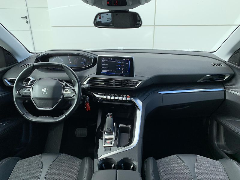 Peugeot 3008 ALLURE+ 1.2 PureTech 96kW AT - fotka 2 z 27