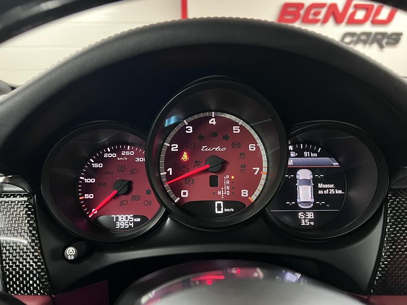Porsche Macan Turbo 3.6 V6, 294 kW, Původ ČR - fotka 27 z 43