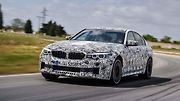 Prozatím maskované BMW M5.