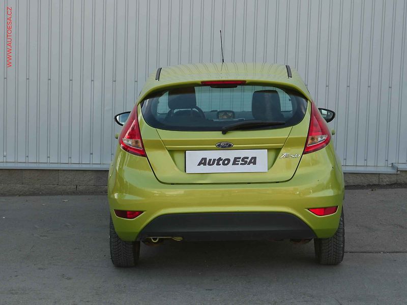 Ford Fiesta (2010) 1.25i, ČR, Trend, AC - fotka 5 z 15