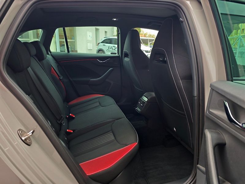Škoda Scala (2021) 1.5 TSi Monte Carlo 110kW DPH - fotka 12 z 49