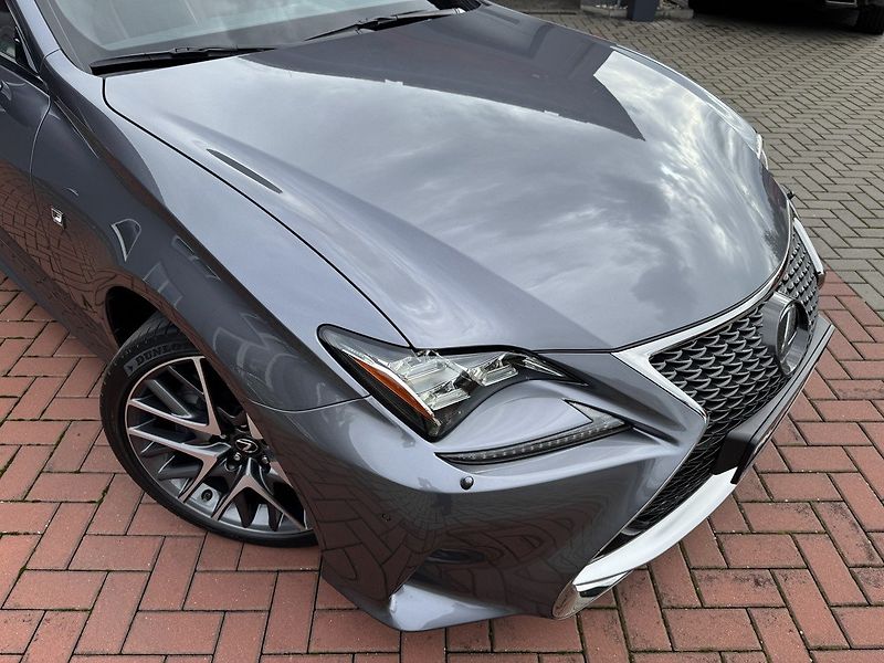 Lexus RC 300h (2016) F-Sport LED Kůže Kamera - fotka 37 z 49