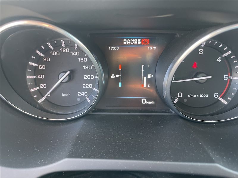Land Rover Range Rover Evoque 2,2 TD4 110kw Tažné Klima Manu - fotka 14 z 28