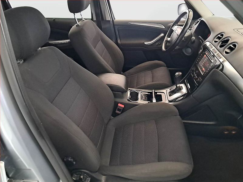 Ford Galaxy (2013) 2.0 TDCi, Automat, 7 míst - fotka 9 z 18