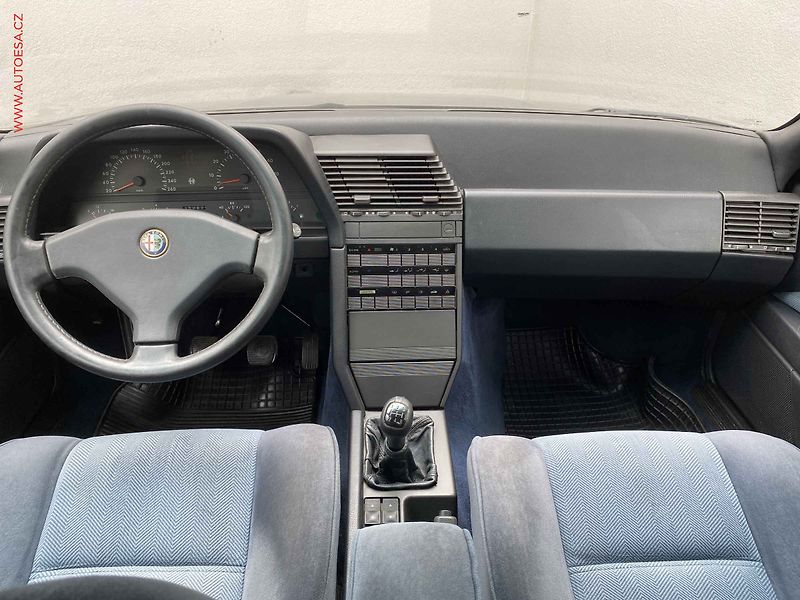 Alfa Romeo 164 (1989) 3.0 V6, 2.maj, AC, TZ, STK5 - fotka 8 z 14