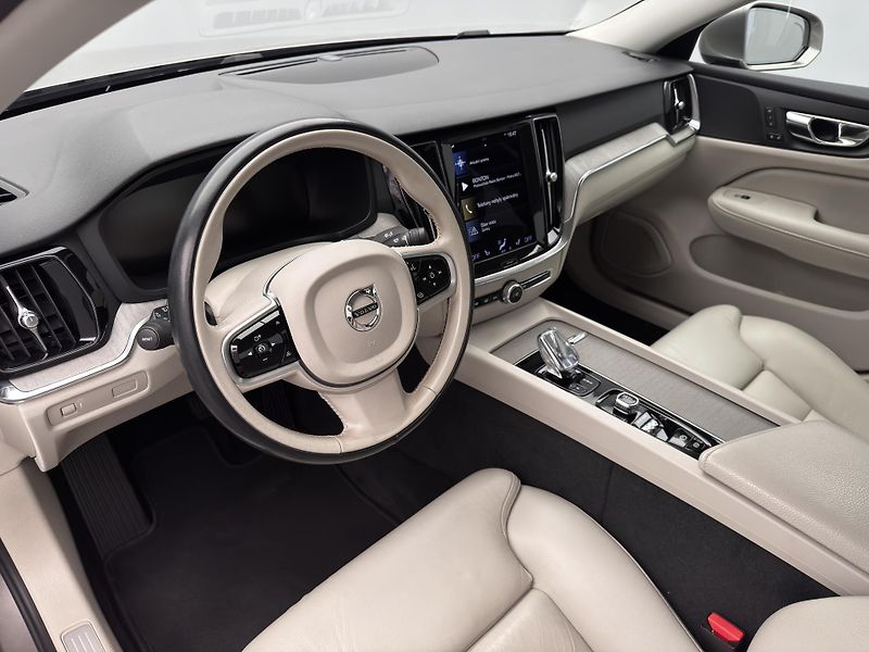 Volvo S60 B5 INSCRIPTION CZ - fotka 20 z 44