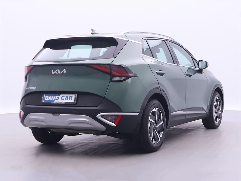 Kia Sportage 1,6 T-GDI 110kW AWD CZ DPH - fotka 7 z 32