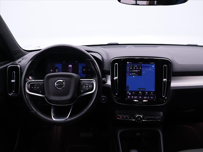 Volvo XC40 2,0 B3 120kW Core DCT CZ Záruk - fotka 25 z 32