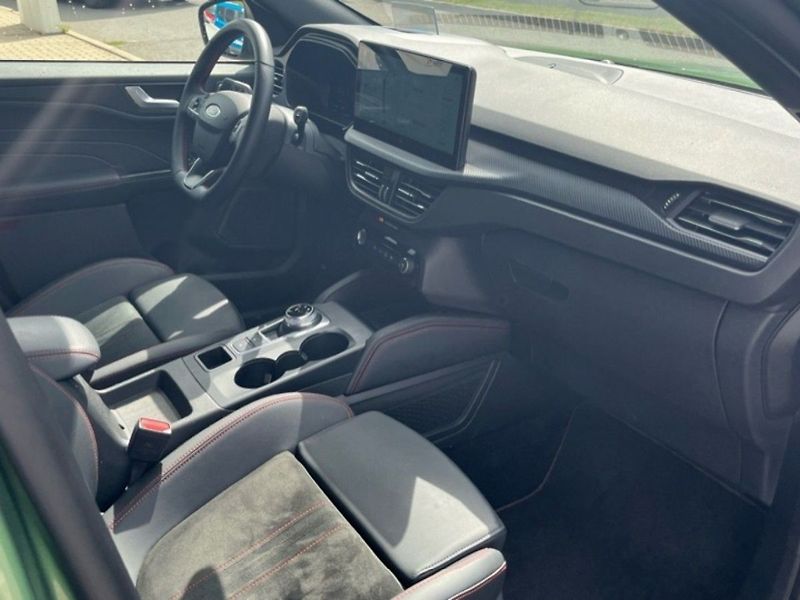 Ford Kuga 2,5PHEV,178kW,1.MAJ,DPH,CZ,SER - fotka 13 z 14
