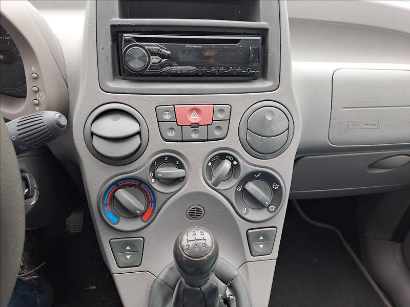 Fiat Panda 1,1 i - fotka 11 z 12