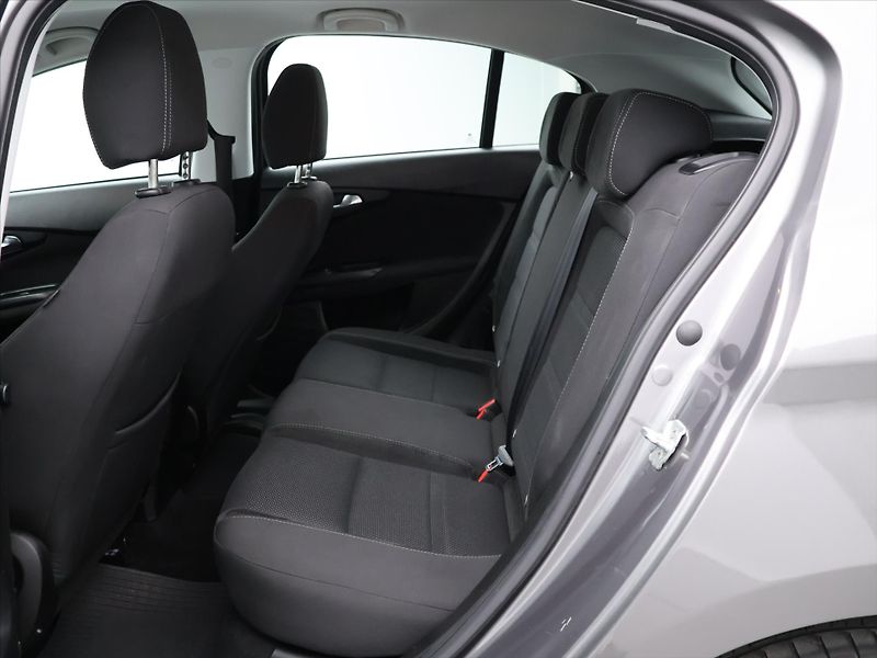 Fiat Tipo 1,6 MultJet 88kW Automat - fotka 13 z 24