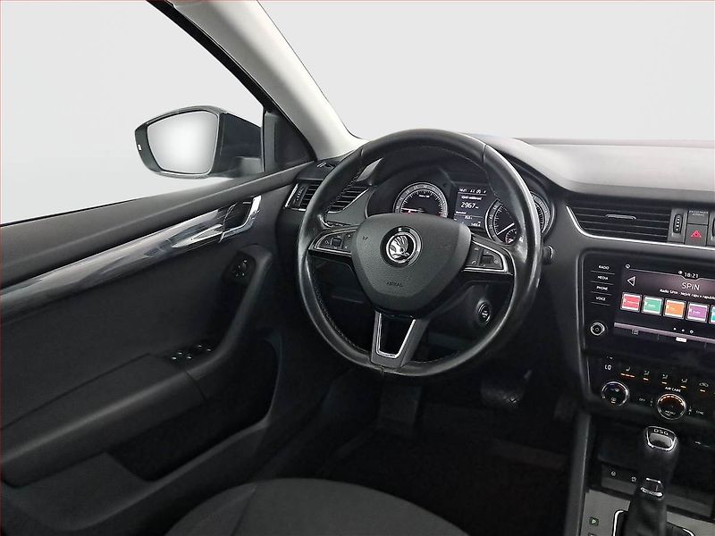 Škoda Octavia (2017) Style 2.0 TDI, Automat - fotka 7 z 20