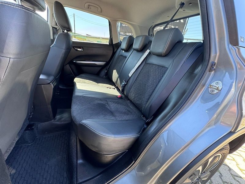 Suzuki Vitara (2019) 4X4 103 KW BOOS. TAŽNÉ 1.MAJ - fotka 40 z 50