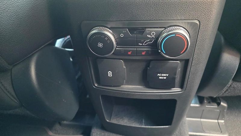 Ford Explorer (2021) 3.0 EcoBoost 336 kW PHEV 7míst - fotka 18 z 47