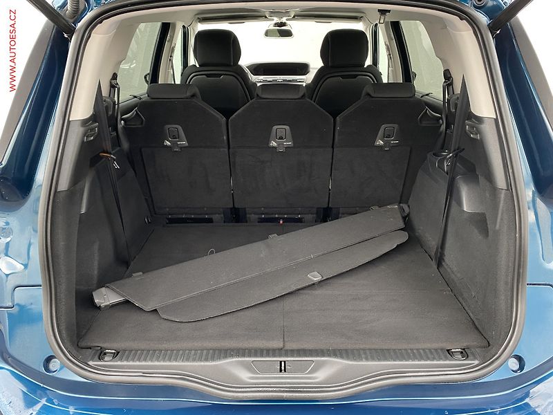 Citroën Grand C4 SpaceTourer (2019) 1.5 HDi, Shine, TZ, navi - fotka 7 z 19