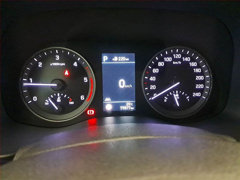 Hyundai Tucson (2019) 2.0 CRDi - fotka 11 z 19
