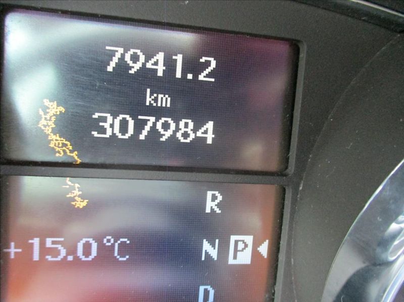 Mercedes-Benz Třídy R 3,0 320CDI, AMG, 4MATIC, DPH, - fotka 21 z 49