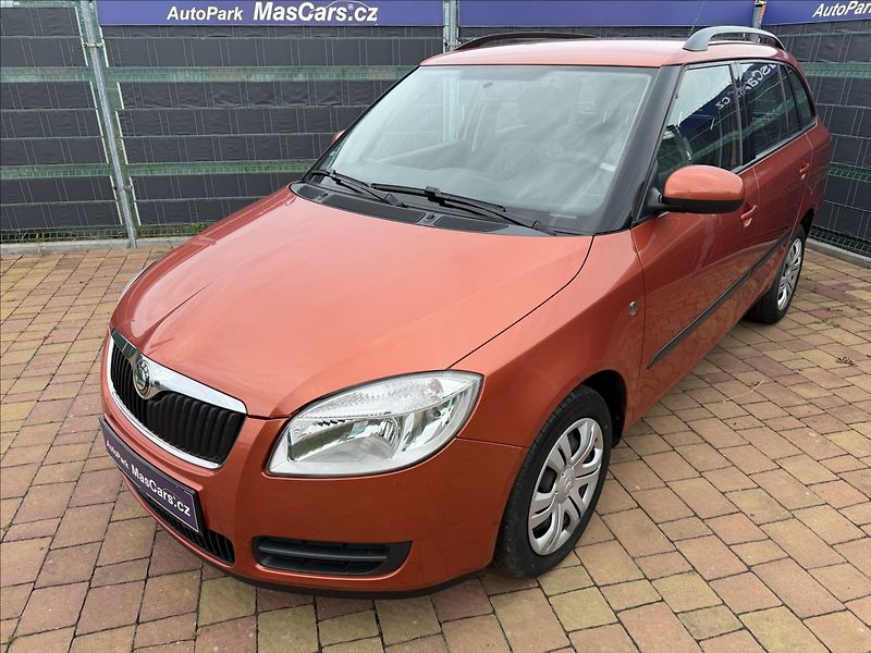 Škoda Fabia II 1.4 Ambiente - fotka 4 z 17