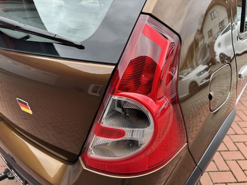 Dacia Sandero (2012) 1.6i LPG Klima Tažné Zař. - fotka 42 z 49