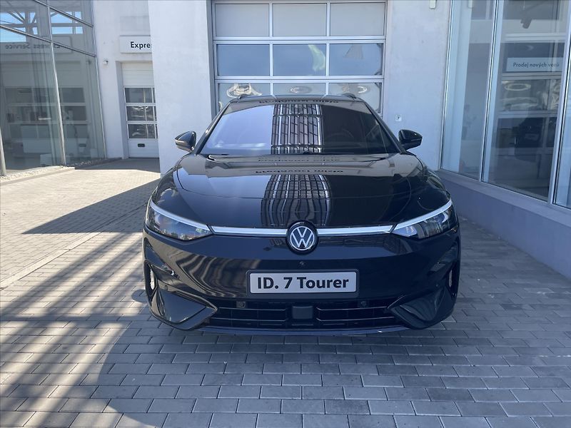 Volkswagen ID.7 Tourer (2025) 86kW, 210kW  Pro S People - fotka 2 z 14