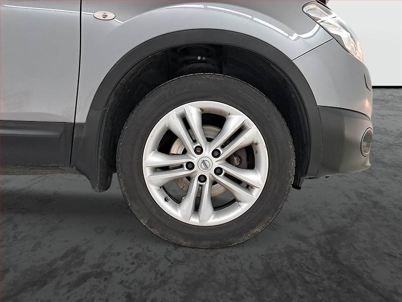 Nissan Qashqai (2012) 2.0 dCi, 4X4, Tempomat - fotka 14 z 18