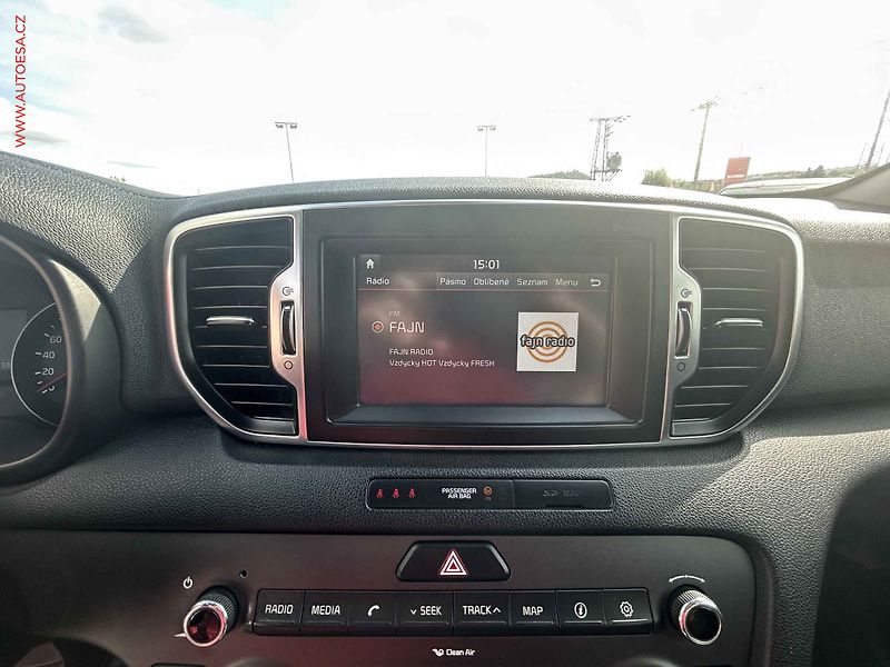 Kia Sportage (2017) 2.0CRDi 4x4, AT. výhřev sed. - fotka 15 z 19