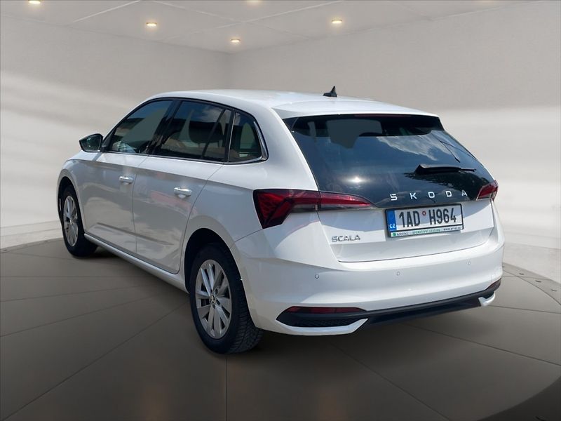 Škoda Scala 1,0 TSI 85 Selection - fotka 4 z 11