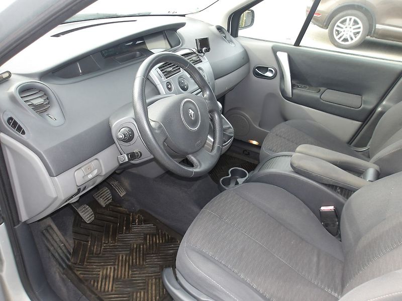Renault Scénic 1,5DCi PĚKNÝ ! - fotka 13 z 26