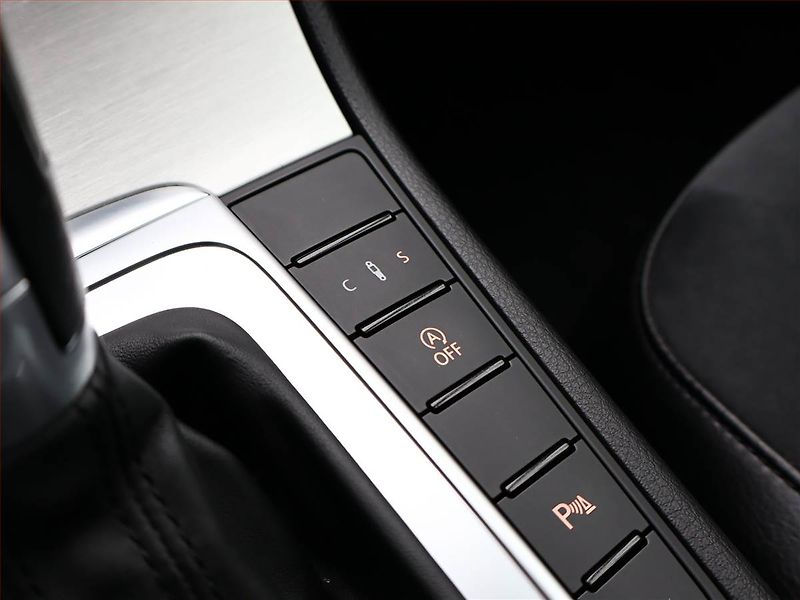 Volkswagen Passat (2012) Highline 2.0 TDI, 4X4 - fotka 17 z 19