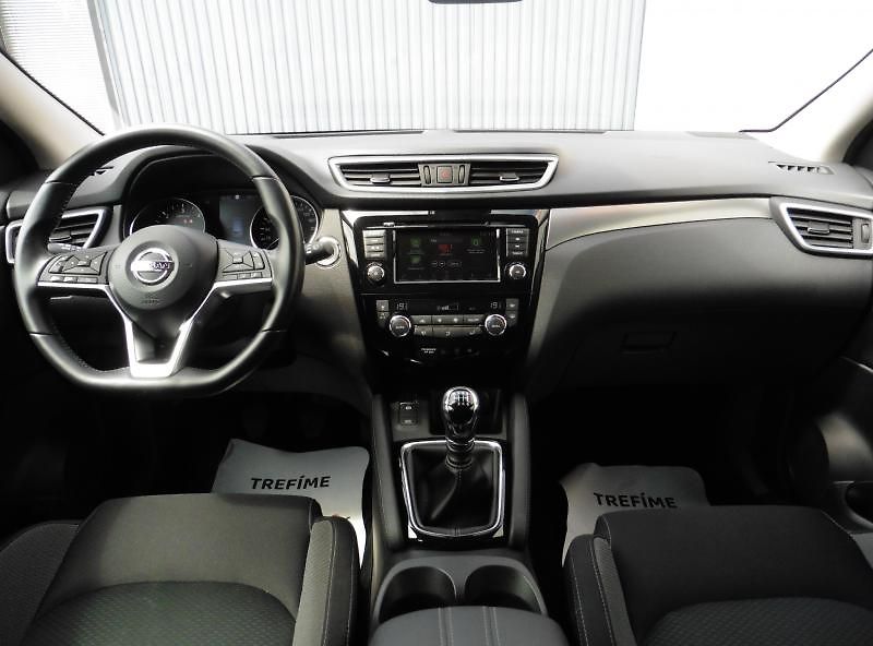 Nissan Qashqai 1.5 dCi 115 N-Connecta 1.maj. - fotka 10 z 14
