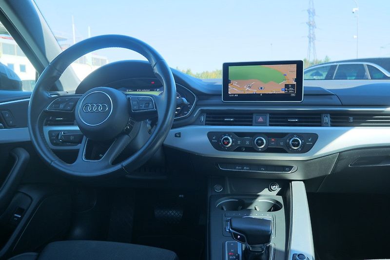 Audi A4 - fotka 6 z 6