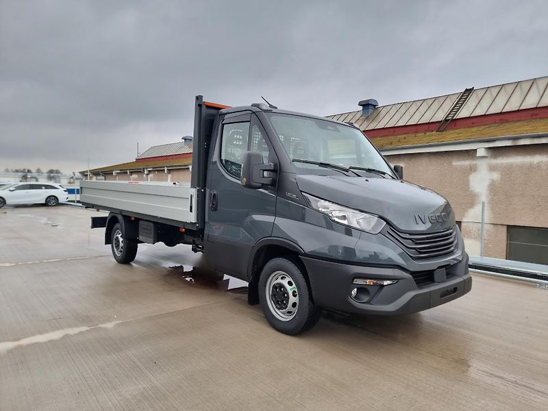Iveco Daily (2026) 35S16/Valník/kamera - fotka 3 z 15