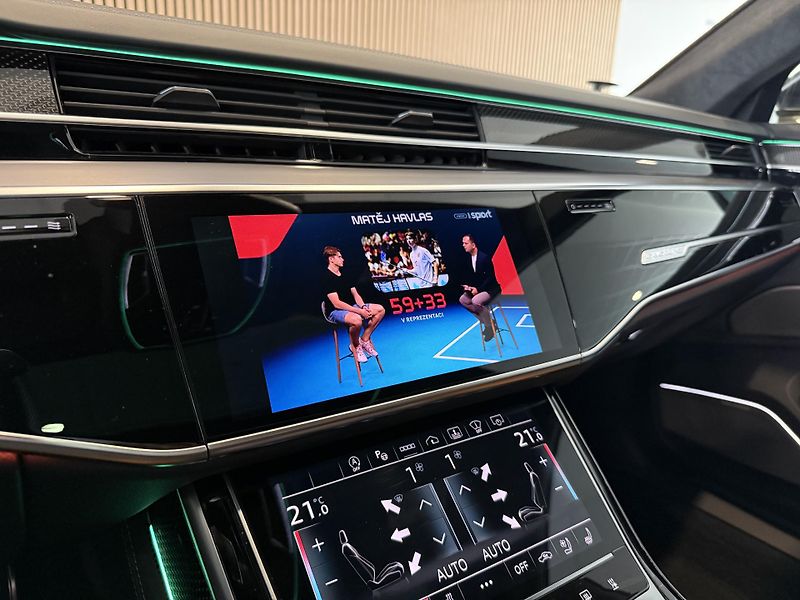Audi S8 B&O-Adv. Carbon Matrix Pano TV - fotka 48 z 52