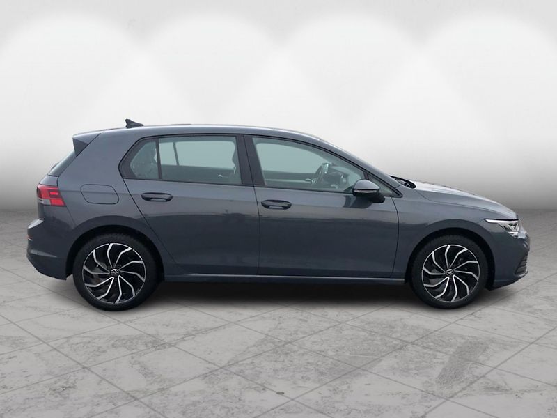 Volkswagen Golf 1.5 TSi LIFE - fotka 8 z 27