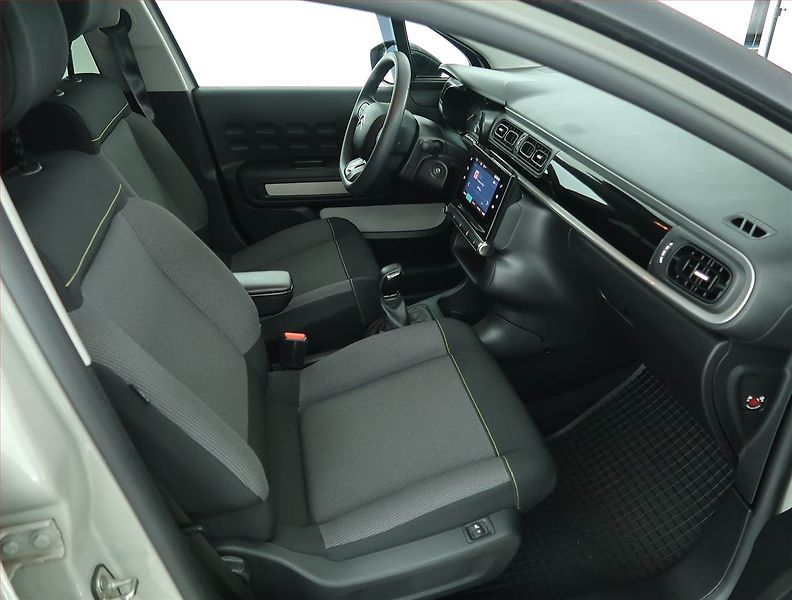 Citroën C3 (2021) Feel Pack 1.2 PureTech, ČR - fotka 9 z 15