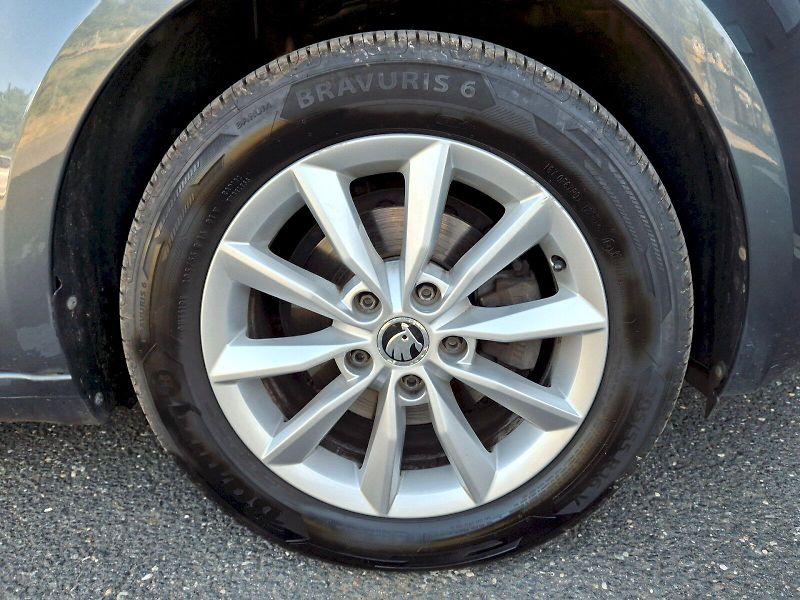 Škoda Octavia (2016) Ambition 1,2TSi 81kW - fotka 30 z 30