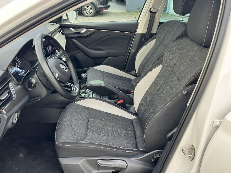 Škoda Scala (2023) 1,0TSI 81KW STYLE - fotka 16 z 22